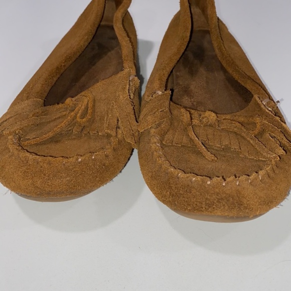 Minnetonka Women's Size 8 Kilty Hardsole Moccasins Brown Classic - Picture 3 of 8